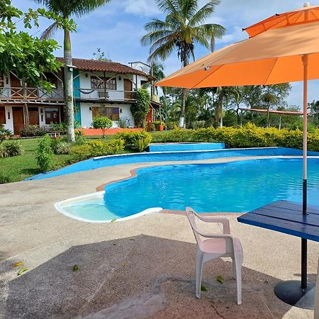 Hotel Cerca Panaca Eje Cafetero suites y cabanas Quimbaya Exterior foto